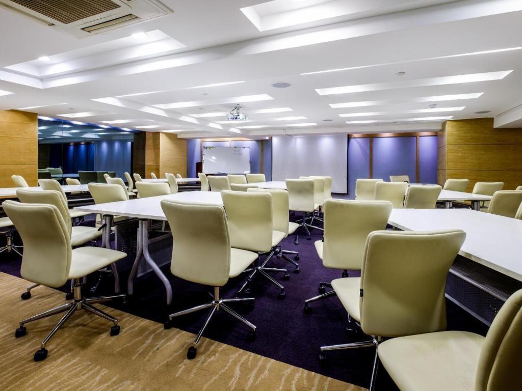Ji Hotel Shanghai Yan An Road Branch Εξωτερικό φωτογραφία