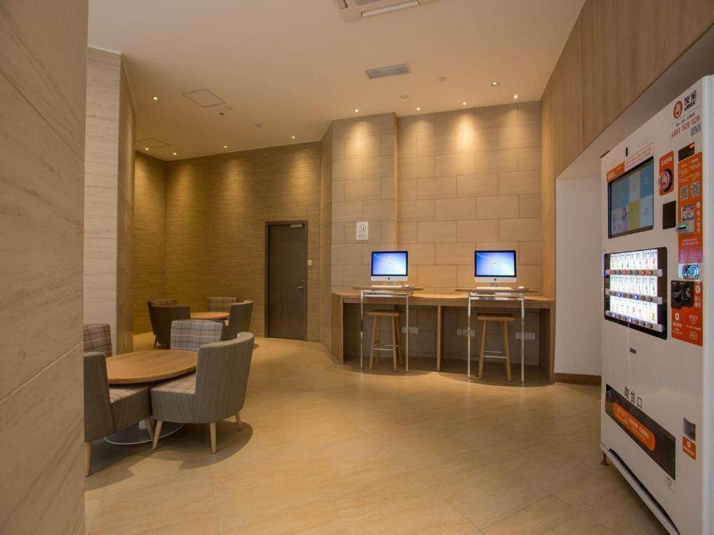 Ji Hotel Shanghai Yan An Road Branch Εξωτερικό φωτογραφία