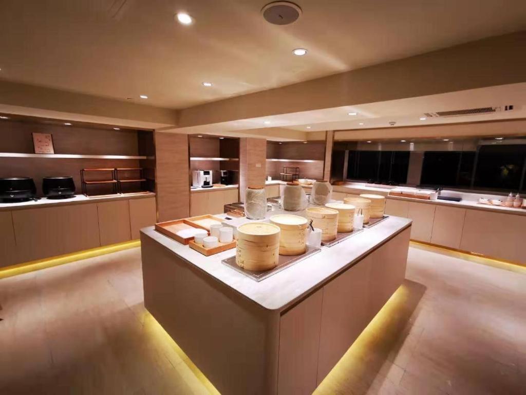 Ji Hotel Shanghai Yan An Road Branch Εξωτερικό φωτογραφία